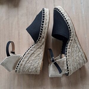 H&M Espadrilles Giselle Two Tone Canvas Slingback Closed Toe Heel Wedges Sandals